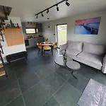 بيت للعطل Nad Jeziorem W Wilamowie ماوديته